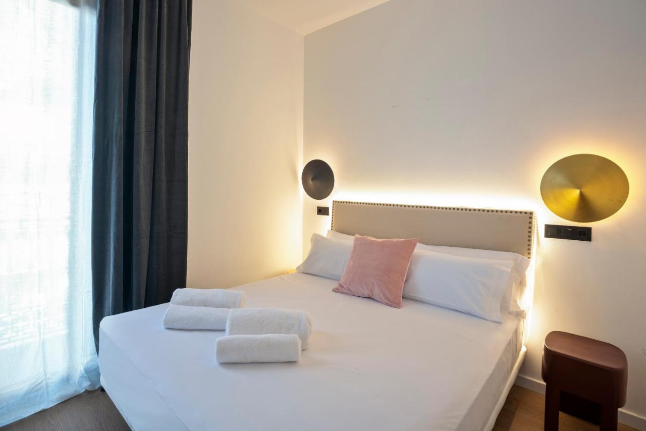 Hotel Casa Trafalgar บาร์เซโลนา ภายนอก รูปภาพ