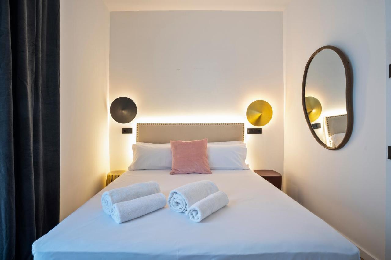 Hotel Casa Trafalgar บาร์เซโลนา ภายนอก รูปภาพ