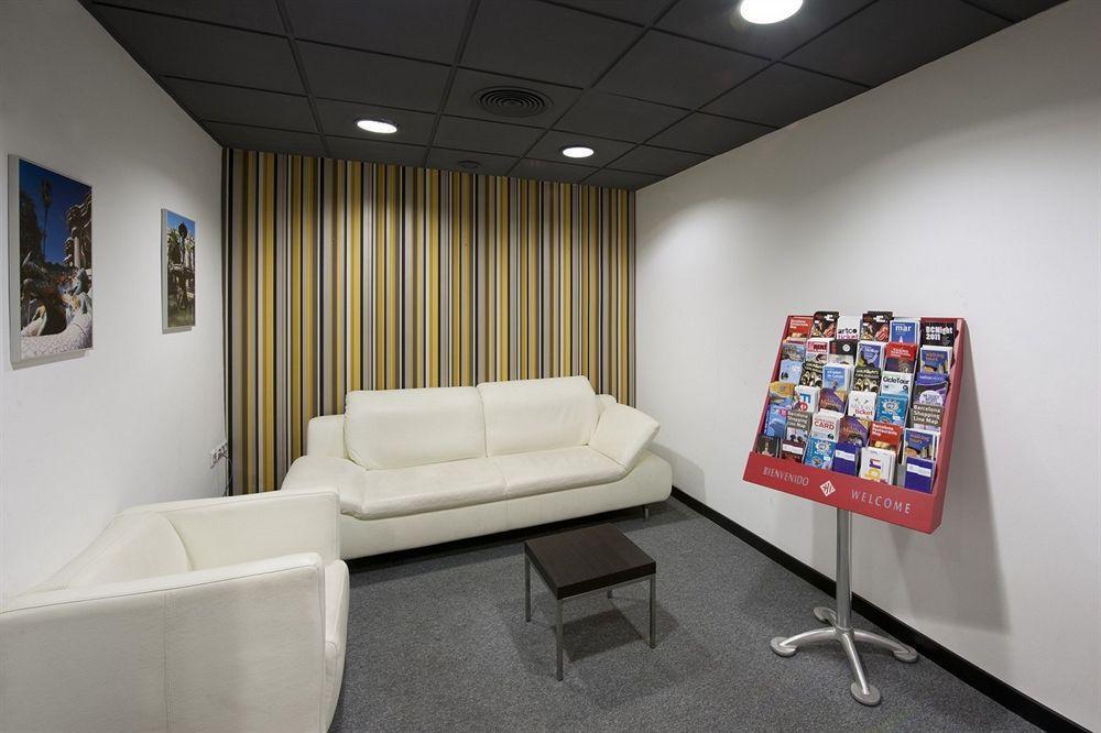 Hotel Casa Trafalgar บาร์เซโลนา ภายนอก รูปภาพ