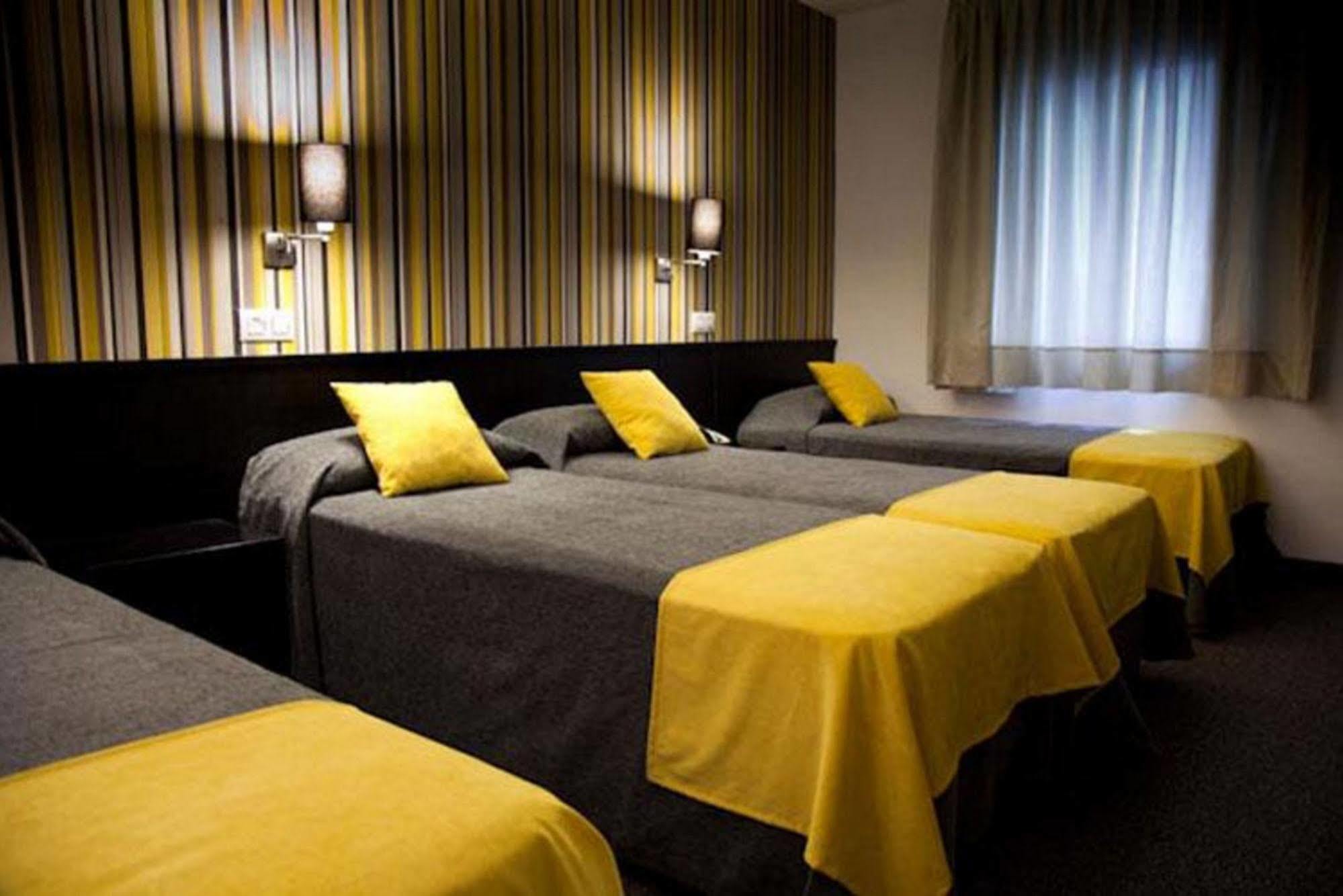Hotel Casa Trafalgar บาร์เซโลนา ภายนอก รูปภาพ