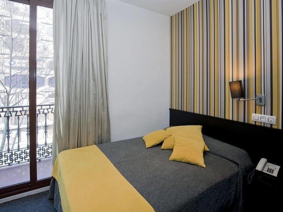 Hotel Casa Trafalgar บาร์เซโลนา ภายนอก รูปภาพ